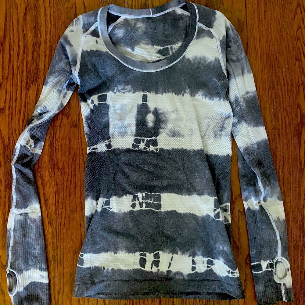 Lululemon Swiftly Tech Long Sleeve Top